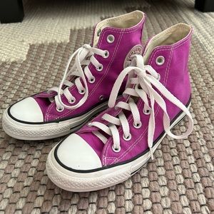 Converse purple hi-tops women’s 6.5 men’s 4.5